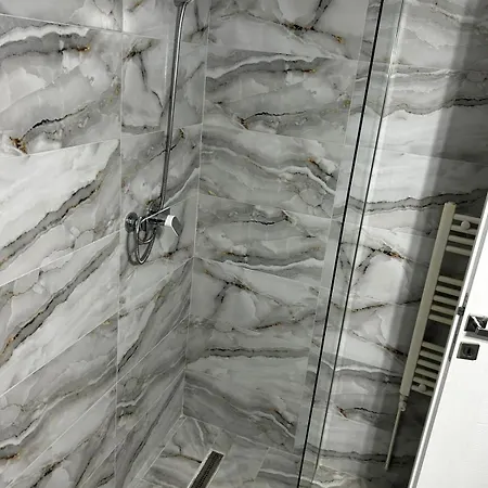 The Lipscani Chich *